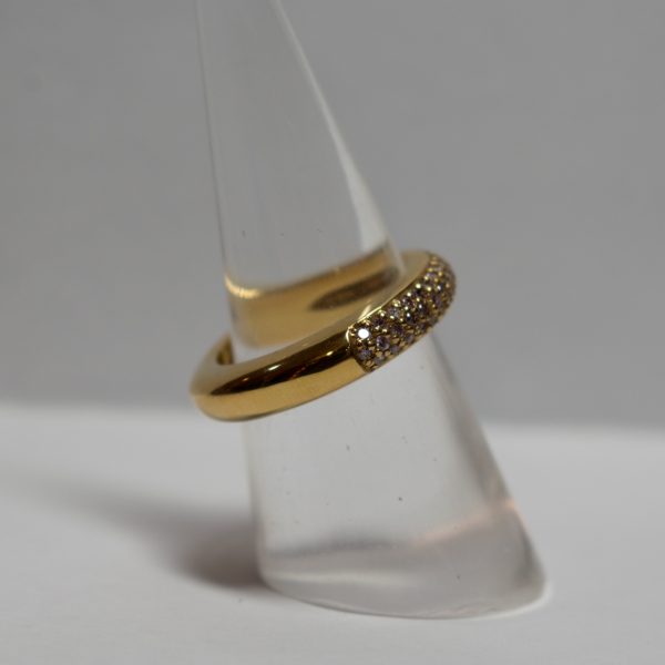 Gold Ring with Pink Diamonds