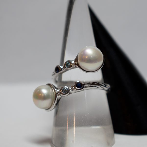 Freshwater Pearl Silver Ring with Sapphire - Image 2