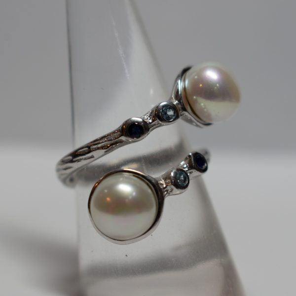Freshwater Pearl Silver Ring with Sapphire