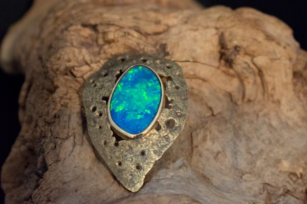 Pendant with Doublet Opal Blue