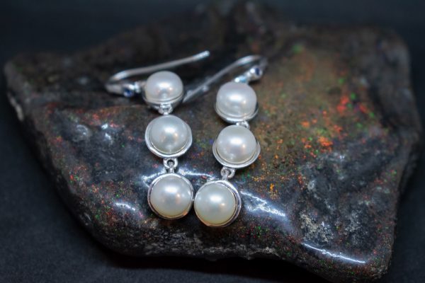 Freshwater Pearl Earrings - Image 2